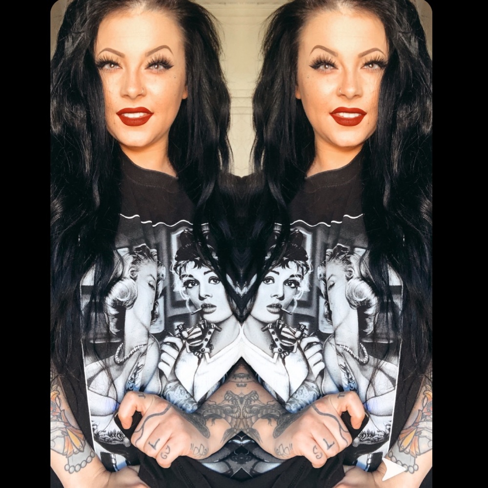 Meet your Posher, Kayla